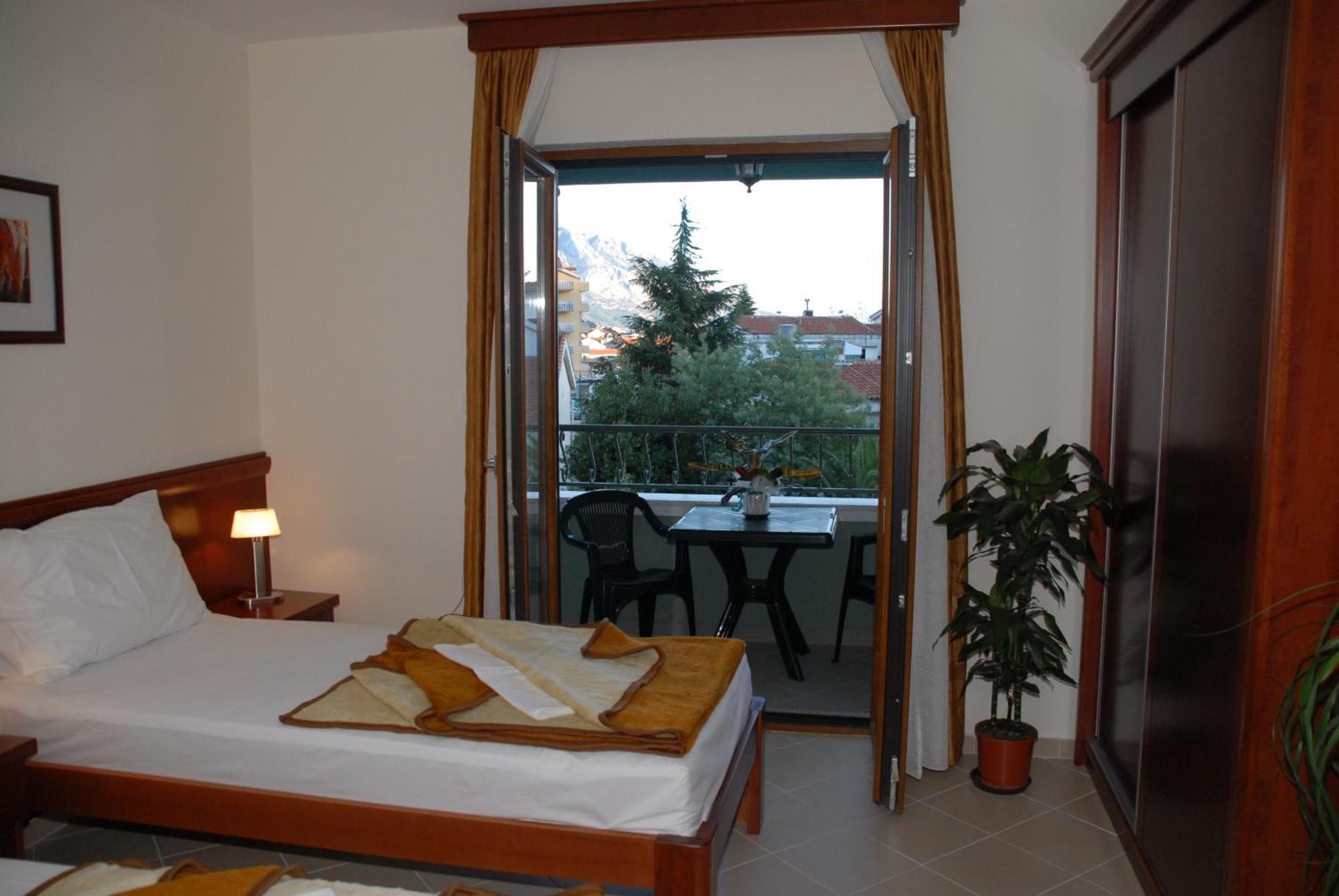 Apartments Krapina Budva Luaran gambar