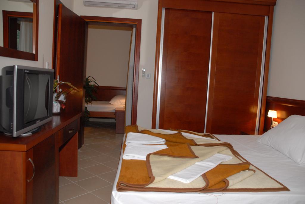 Apartments Krapina Budva Luaran gambar