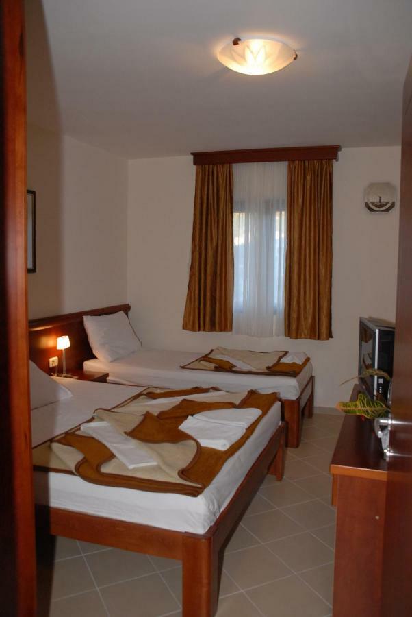 Apartments Krapina Budva Luaran gambar