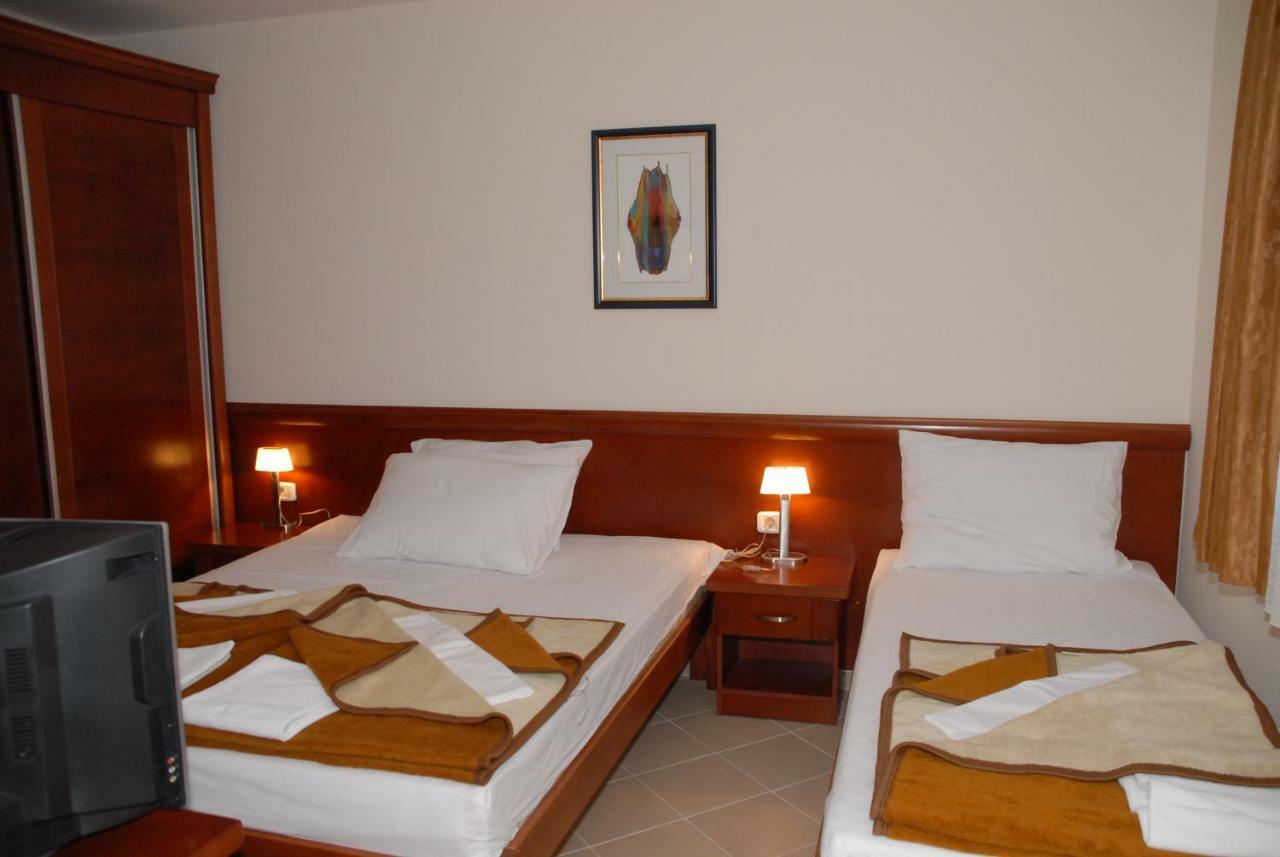 Apartments Krapina Budva Luaran gambar